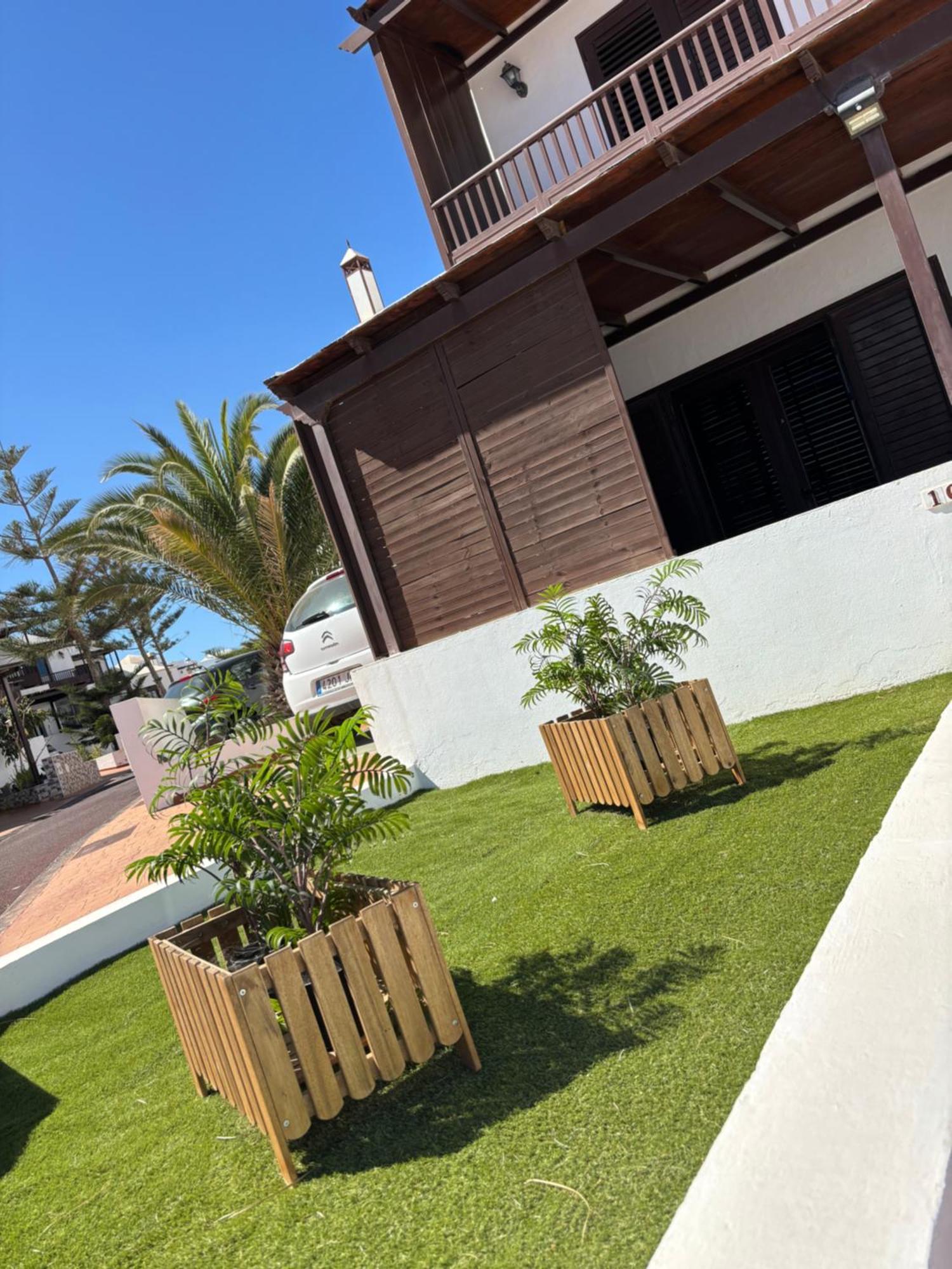 Casa Amplia Y Moderna De 3 Habitaciones En Complejo Con Piscina Costa Teguise Exterior photo